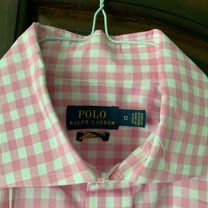 POLO RALPH LAUREN BUTTON DOWN.
